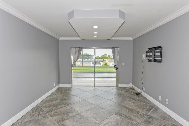 156 LAKE EVELYN Drive, West Palm Beach, FL 33411