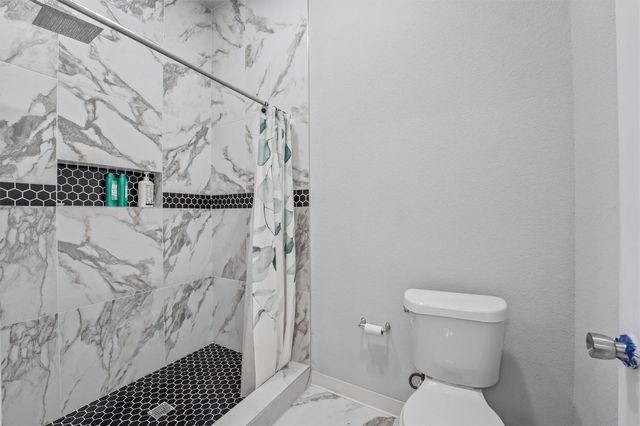 2060 Road 5704, Cleveland, TX 77327