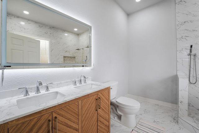 2060 Road 5704, Cleveland, TX 77327