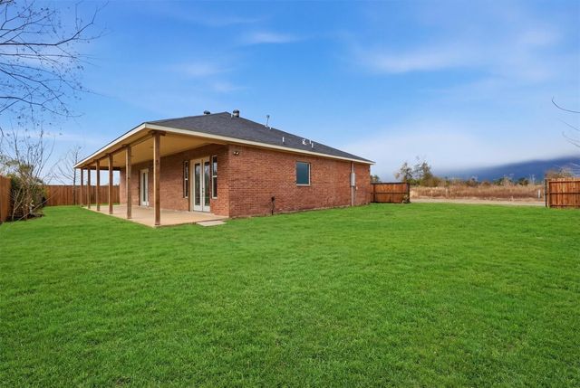 2060 Road 5704, Cleveland, TX 77327