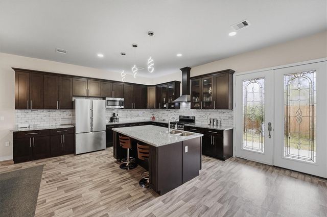 2060 Road 5704, Cleveland, TX 77327