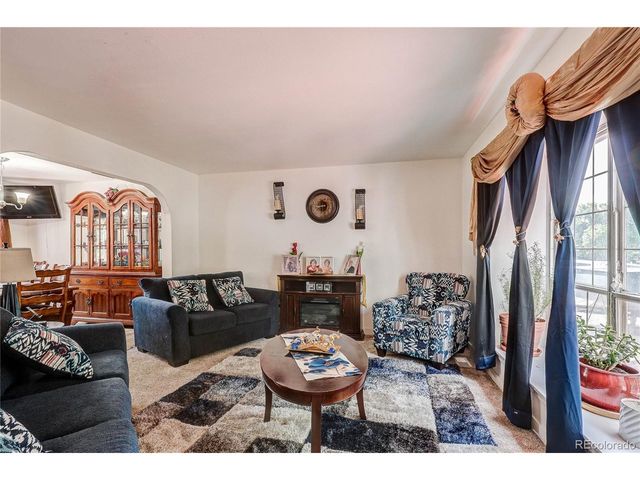 13142 E Louisiana Ave, Aurora, CO 80012