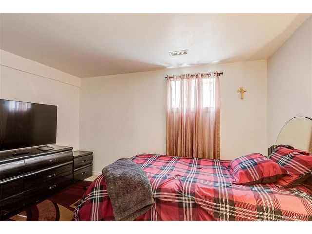 13142 E Louisiana Ave, Aurora, CO 80012