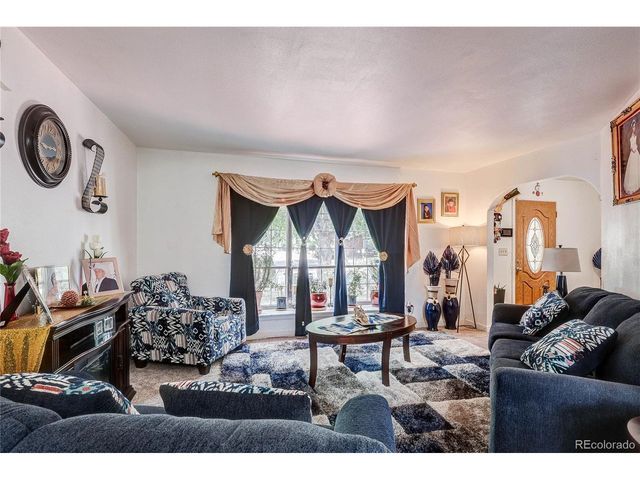 13142 E Louisiana Ave, Aurora, CO 80012