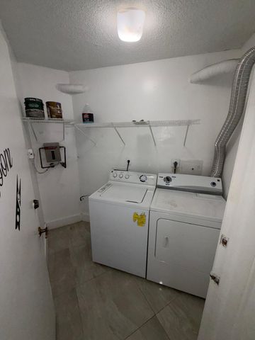 9405 Fontainebleau Boulevard 109, Miami, FL 33172