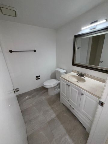 9405 Fontainebleau Boulevard 109, Miami, FL 33172