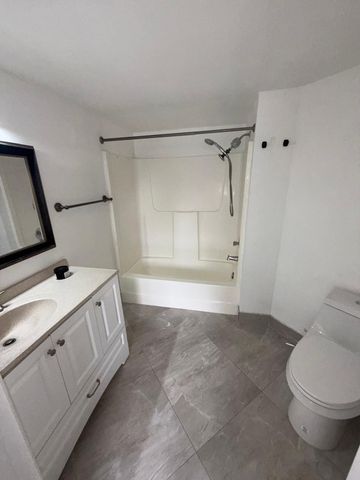 9405 Fontainebleau Boulevard 109, Miami, FL 33172