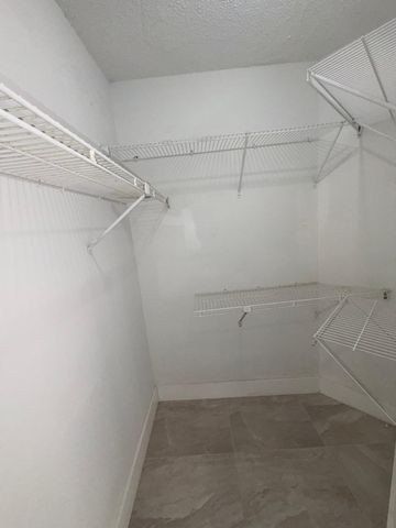 9405 Fontainebleau Boulevard 109, Miami, FL 33172