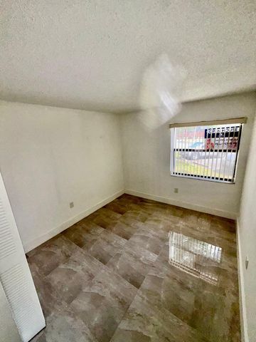 9405 Fontainebleau Boulevard 109, Miami, FL 33172