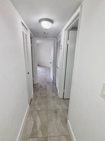 9405 Fontainebleau Boulevard 109, Miami, FL 33172