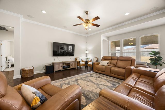 6205 Tanzanite DR, Killeen, TX 76542