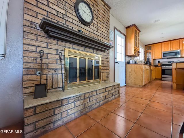 3011 WEDGEWOOD Drive, El Paso, TX 79925