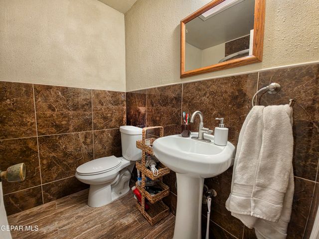 3011 WEDGEWOOD Drive, El Paso, TX 79925