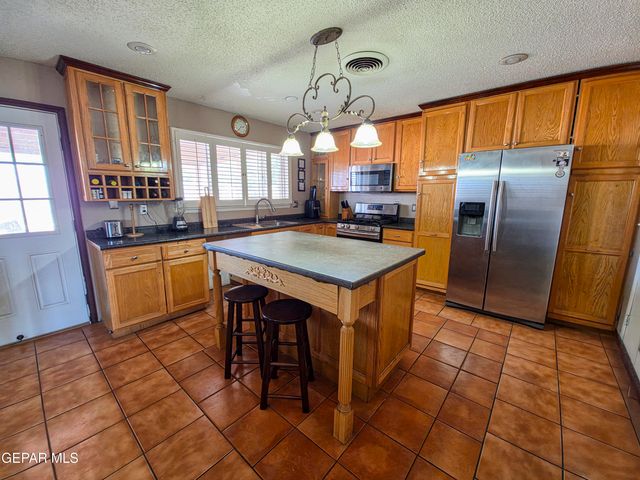3011 WEDGEWOOD Drive, El Paso, TX 79925