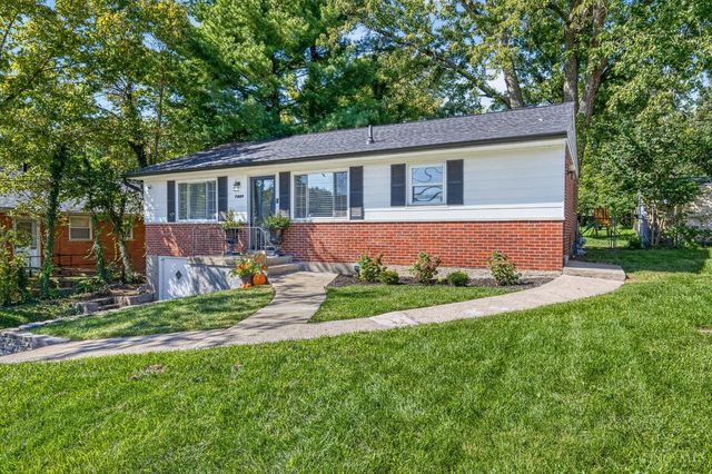 7209 Longfield Drive, Madeira, OH 45243