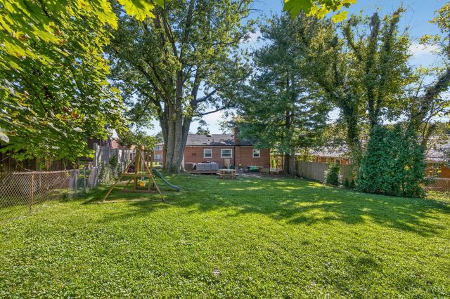7209 Longfield Drive, Madeira, OH 45243