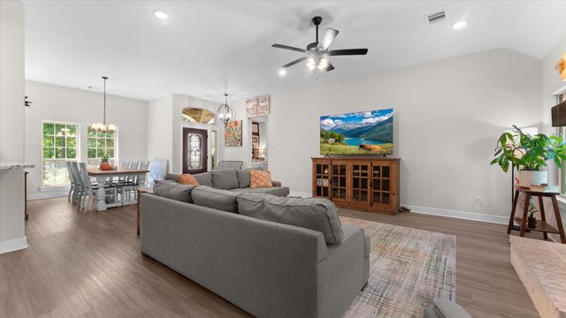 9698 Pioneer Trace, Conroe, TX 77303