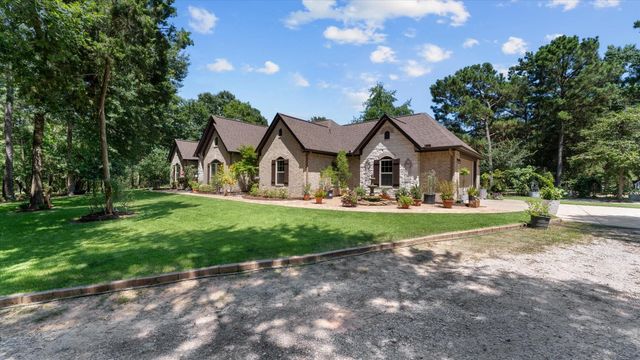 9698 Pioneer Trace, Conroe, TX 77303
