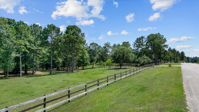 9698 Pioneer Trace, Conroe, TX 77303