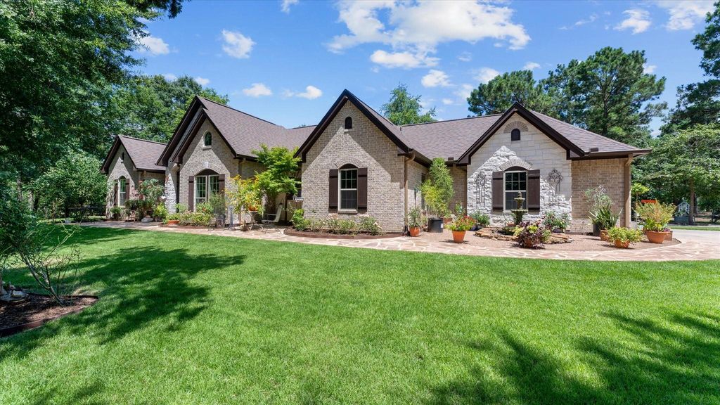9698 Pioneer Trace, Conroe, TX 77303