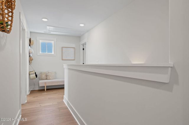 217 Coastline Circle, Swansboro, NC 28584