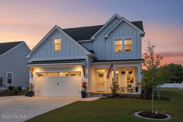 217 Coastline Circle, Swansboro, NC 28584