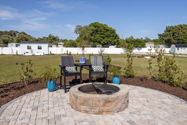 217 Coastline Circle, Swansboro, NC 28584