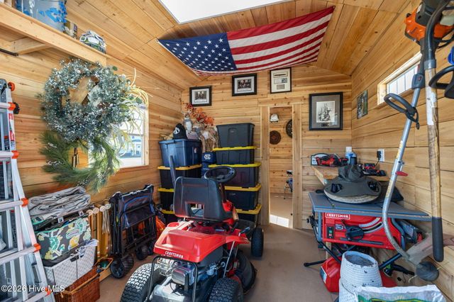 217 Coastline Circle, Swansboro, NC 28584