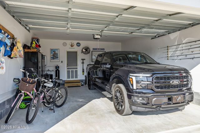 217 Coastline Circle, Swansboro, NC 28584