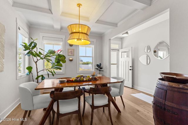 217 Coastline Circle, Swansboro, NC 28584