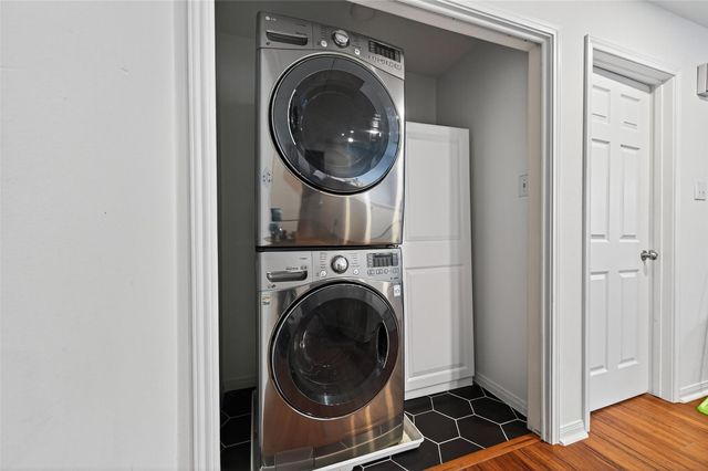 16535 Oat Mill Drive, Houston, TX 77095