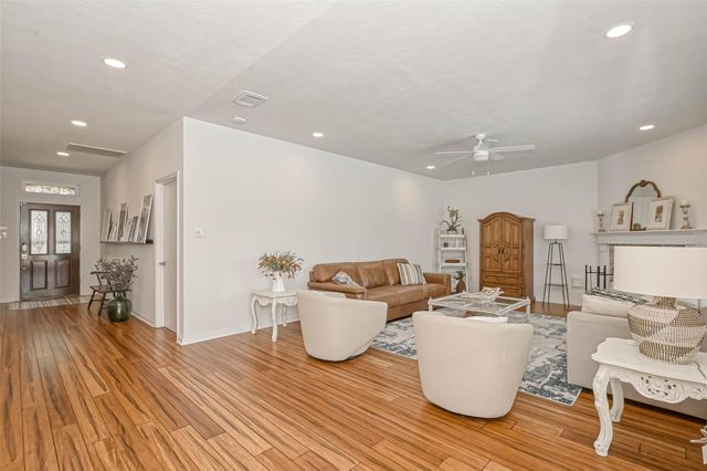 16535 Oat Mill Drive, Houston, TX 77095