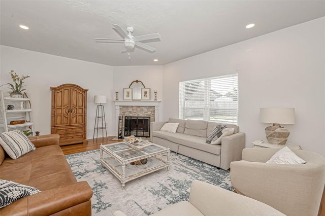 16535 Oat Mill Drive, Houston, TX 77095