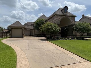 6710 Augusta Pines Parkway E, Spring, TX 77389
