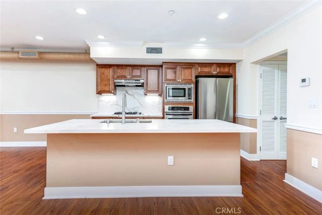 596 S Brea Boulevard, Brea, CA 92821