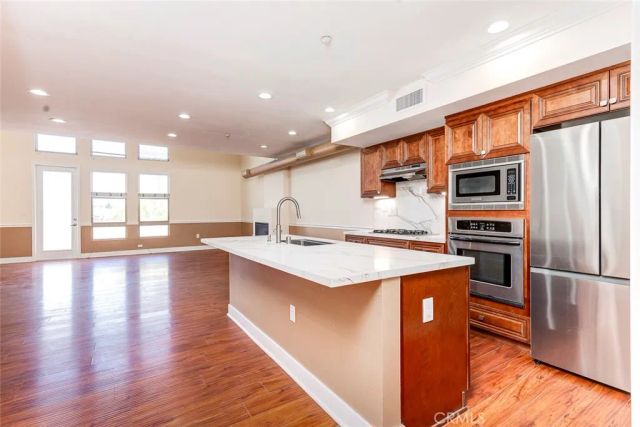 596 S Brea Boulevard, Brea, CA 92821