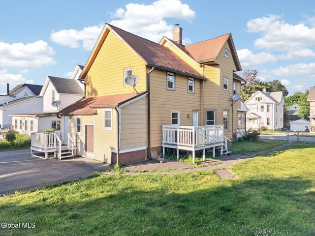 11 Pulver Avenue, Ravena, NY 12143