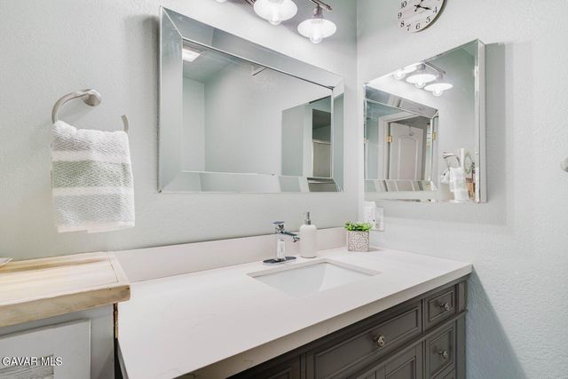 534 W Avenue J10, Lancaster, CA 93534
