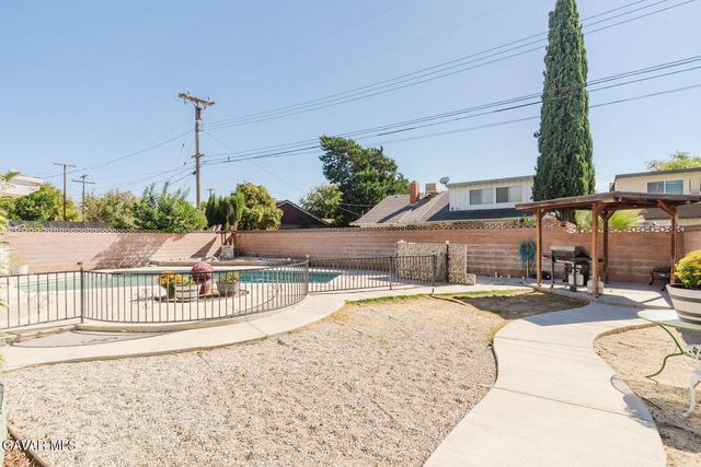 534 W Avenue J10, Lancaster, CA 93534