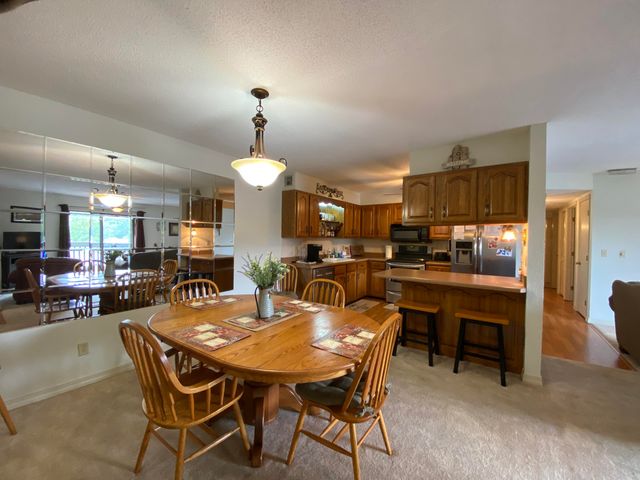 130 Wilshire Drive 34, Hollister, MO 65672