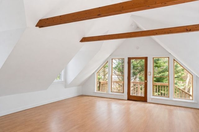 94 Weaver Lane, Tisbury, MA 02568