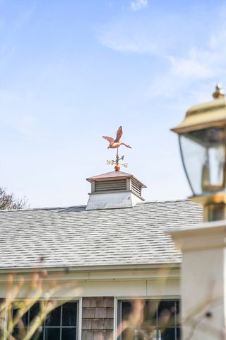 94 Weaver Lane, Tisbury, MA 02568
