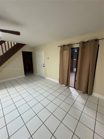 129 San Remo Blvd 129, North Lauderdale, FL 33068