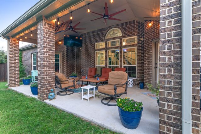 6809 Edwards Road, Denton, TX 76208