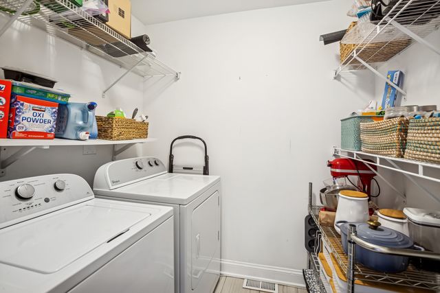 988 Cooper Court, Elk Grove Village, IL 60007