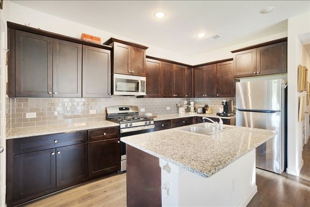 505 Vawter Drive, Van Alstyne, TX 75495