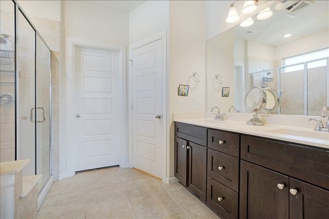 505 Vawter Drive, Van Alstyne, TX 75495