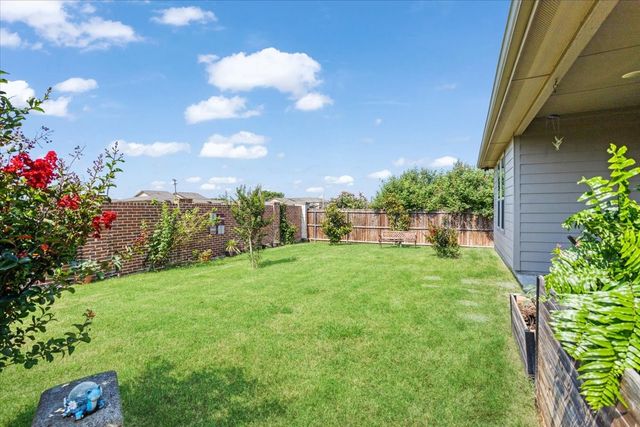 505 Vawter Drive, Van Alstyne, TX 75495