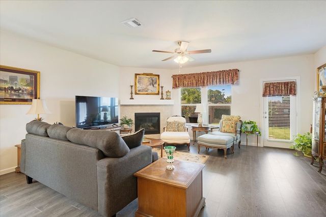 505 Vawter Drive, Van Alstyne, TX 75495