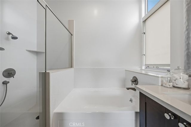 900 S Westgate PH4, Los Angeles, CA 90049